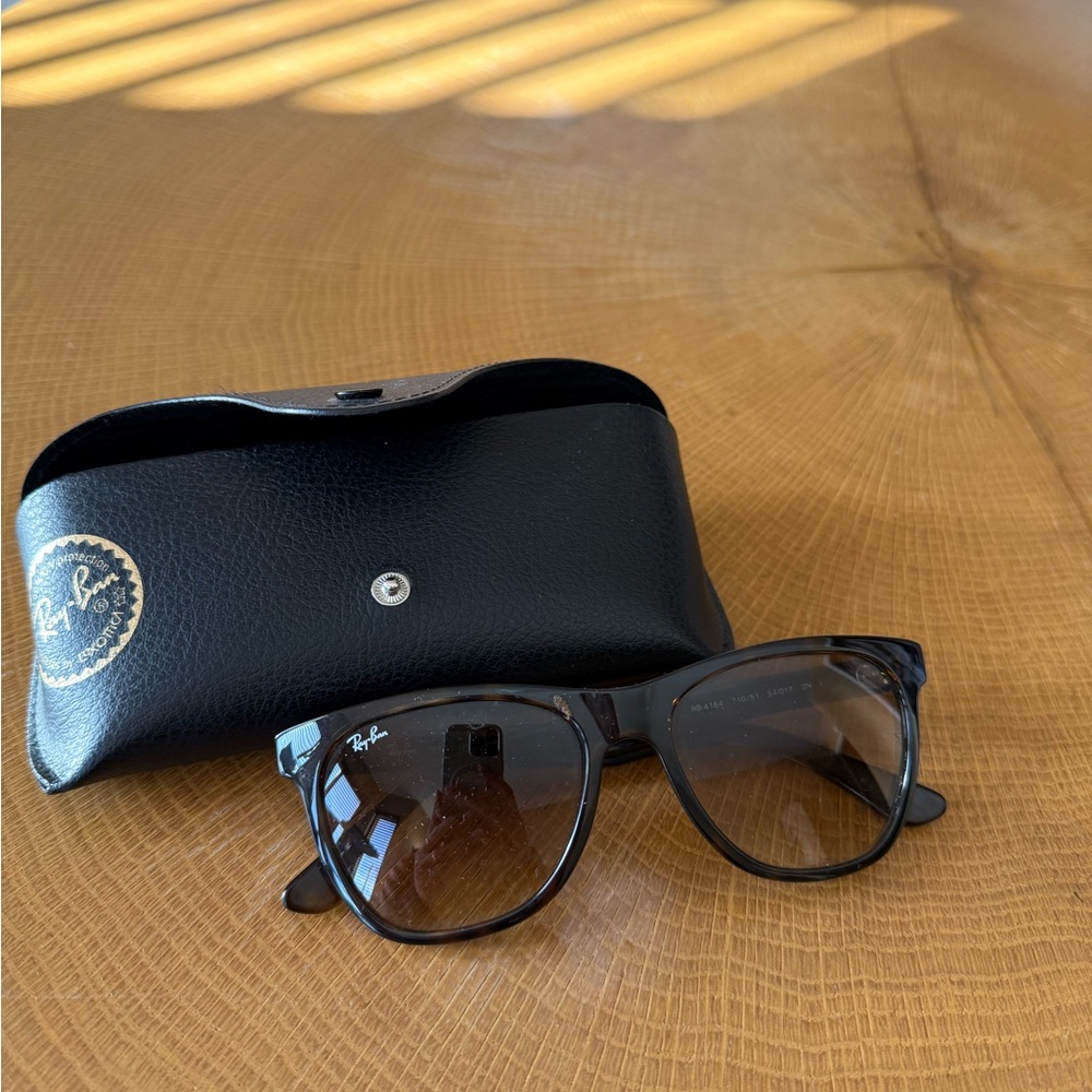 Ray-Ban Tortoise Shell Sunglasses